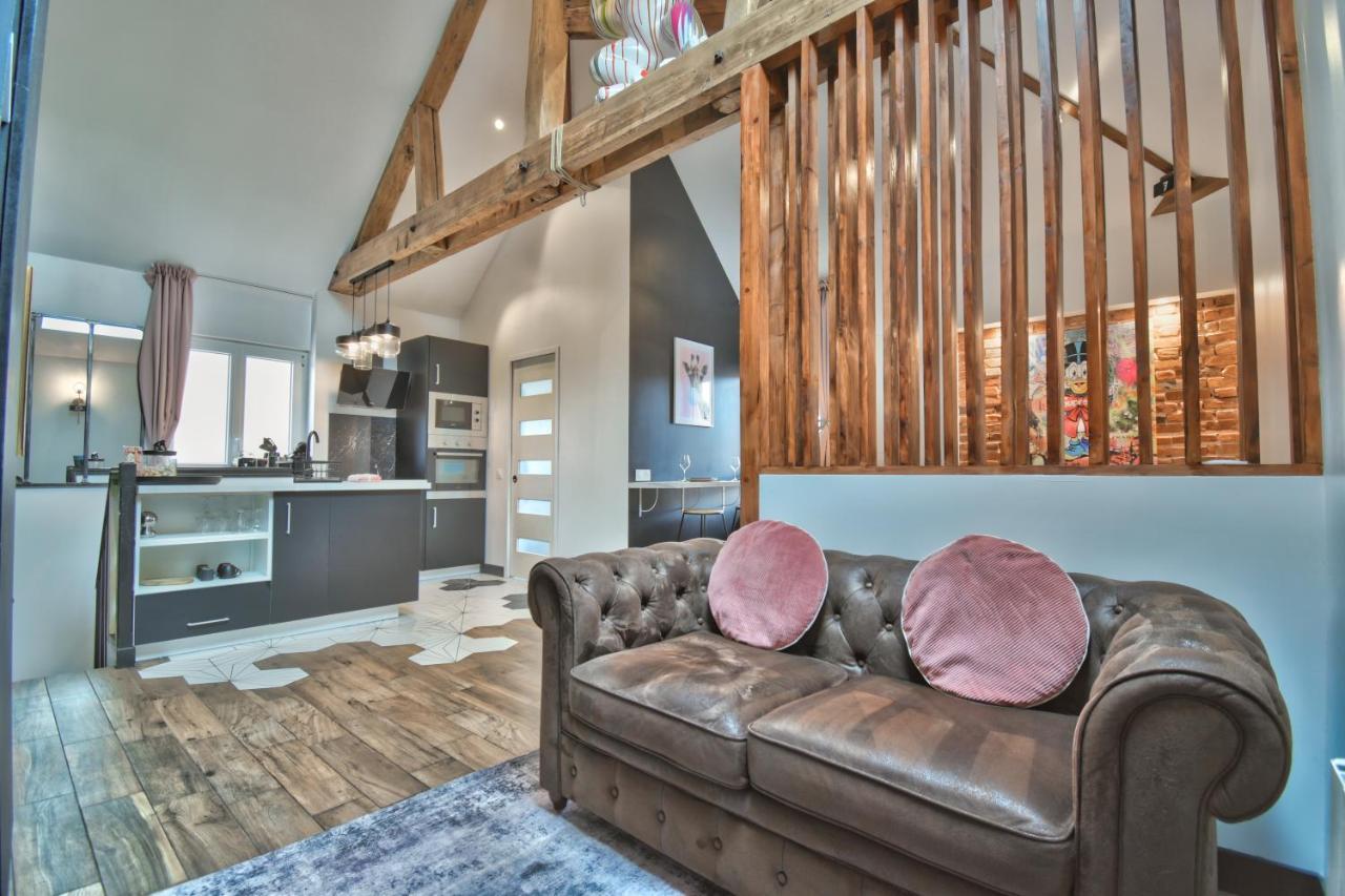 曼特农* Le Loft Des Mysteres *公寓 外观 照片